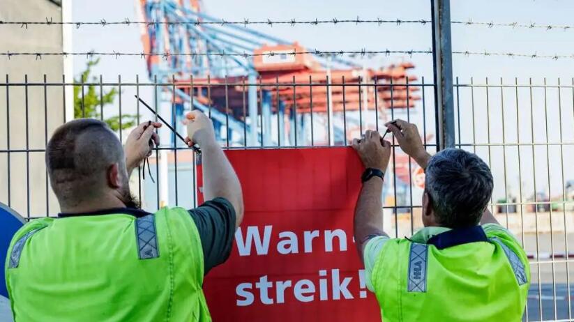 Foreign logistics industry strike every two days, if you meet a professional & practical freight forwarder, please cherish him~!!
